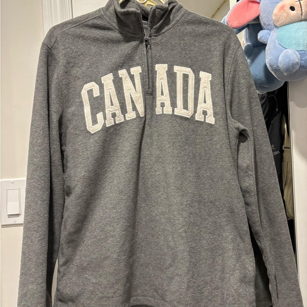 Old Navy Gray Canada Quarter-Zip Sweatshirt